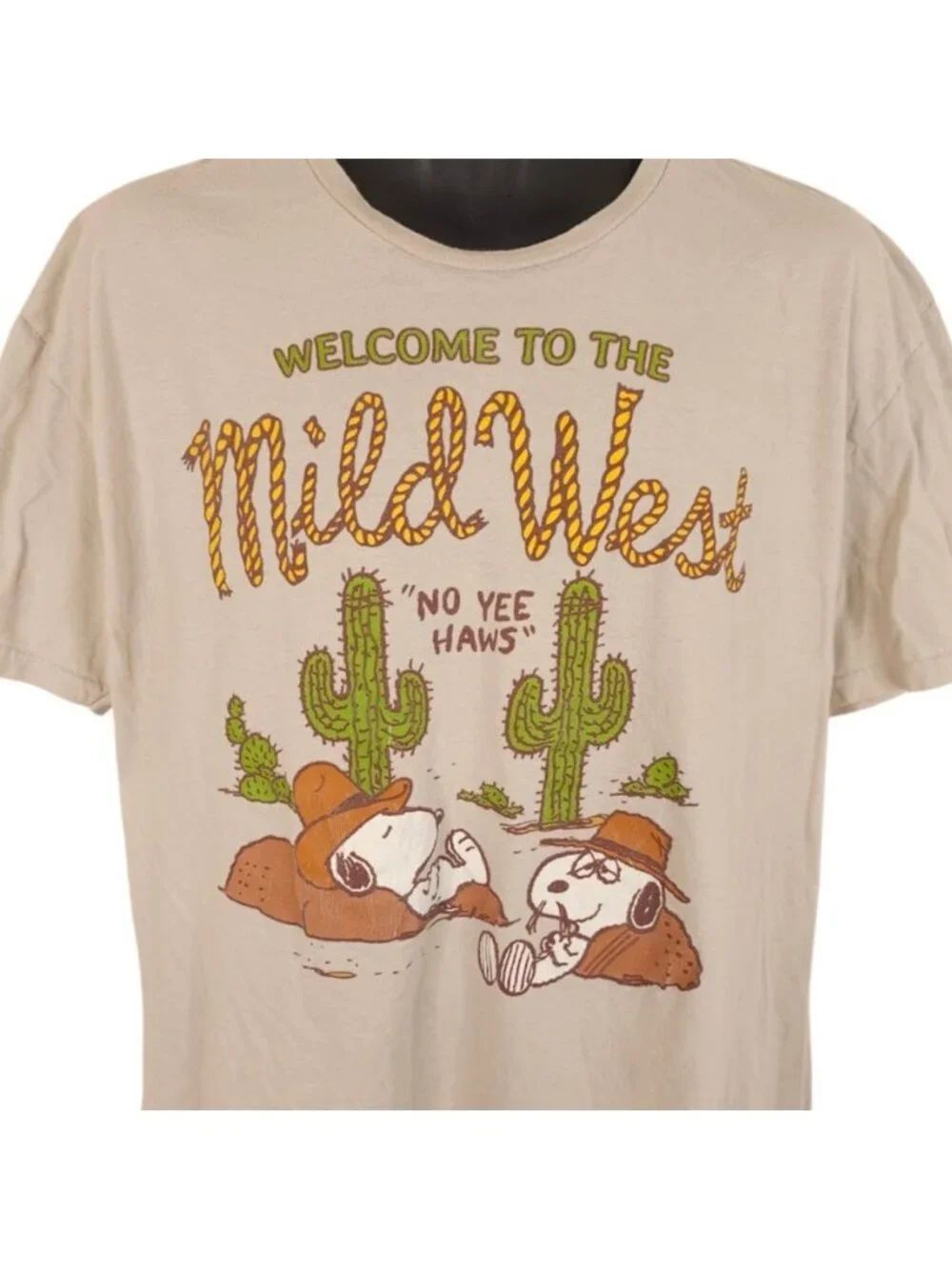 Snoopy T Shirt Mens Size XL Beige Mild West Cowboys No Yee Haws Peanuts